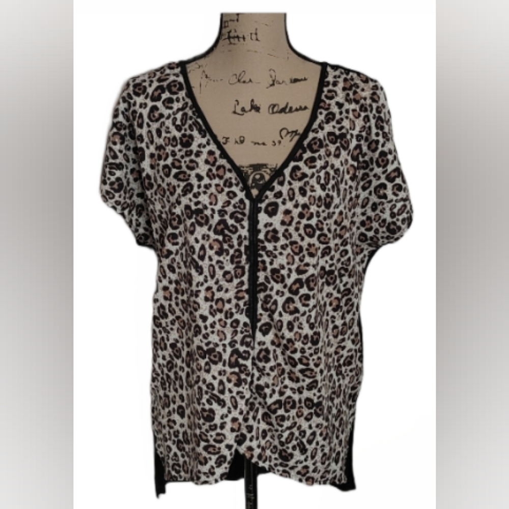 JACLYN SMITH TIGER PRINT TOO SZ LG
